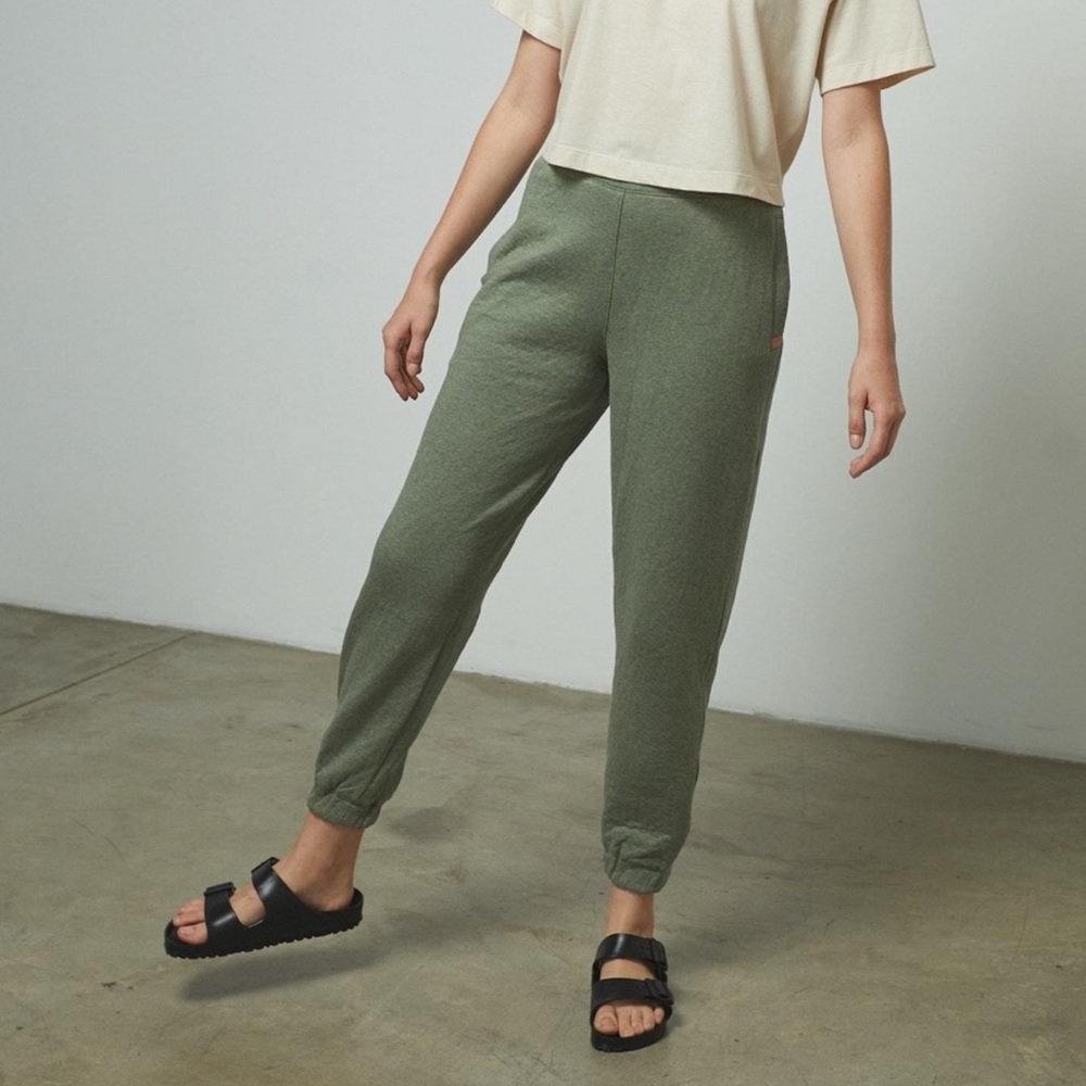 NWOT LUNYA restore double faced pant XS